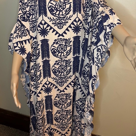 Navy and Cream Maxi Dress - Picture 3 of 14